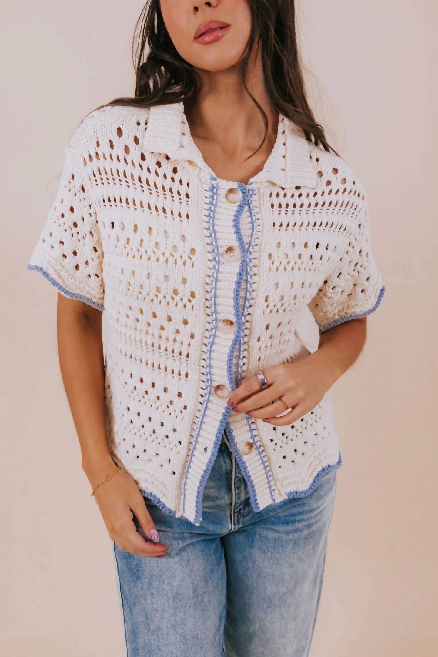 Aaron & Amber - Button Down Wave Trim Collared Sweater