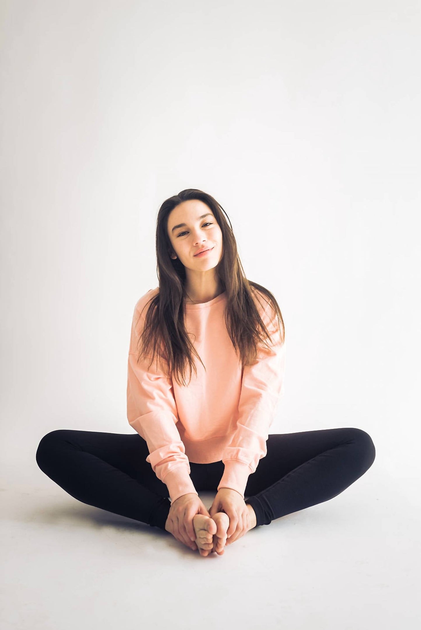 Falcon Park - Annie Cropped Sweatshirt