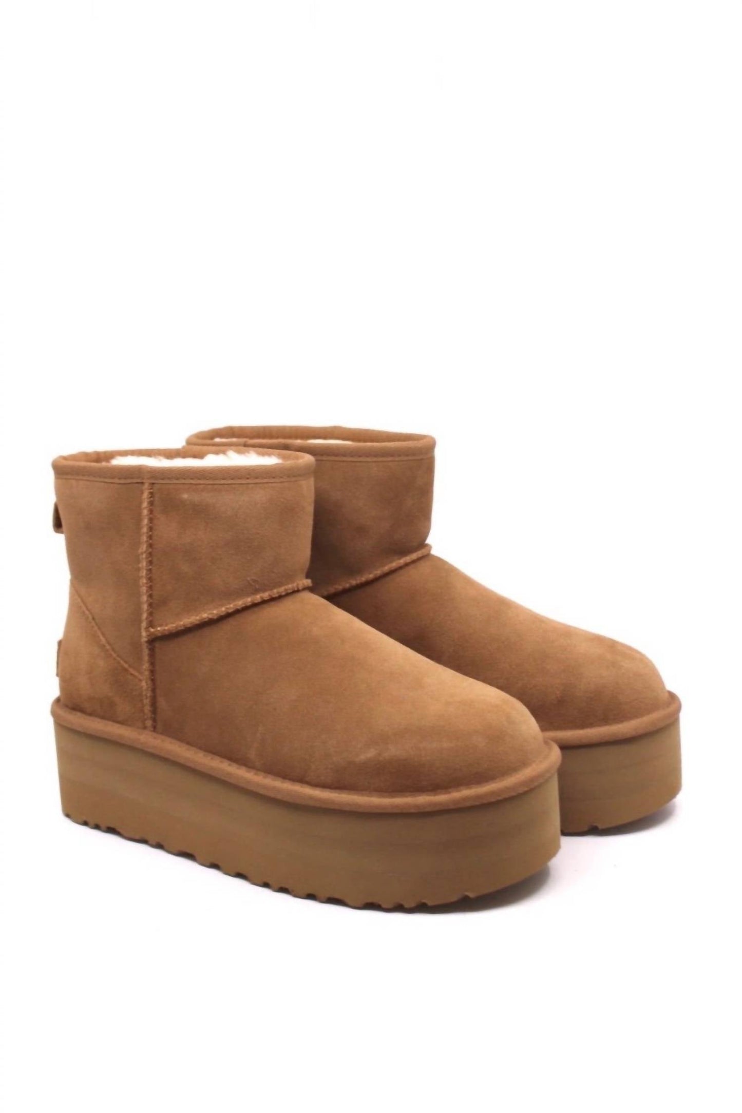 Ugg - महिलाओं के लिए क्लासिक मिनी प्लेटफॉर्म बूट