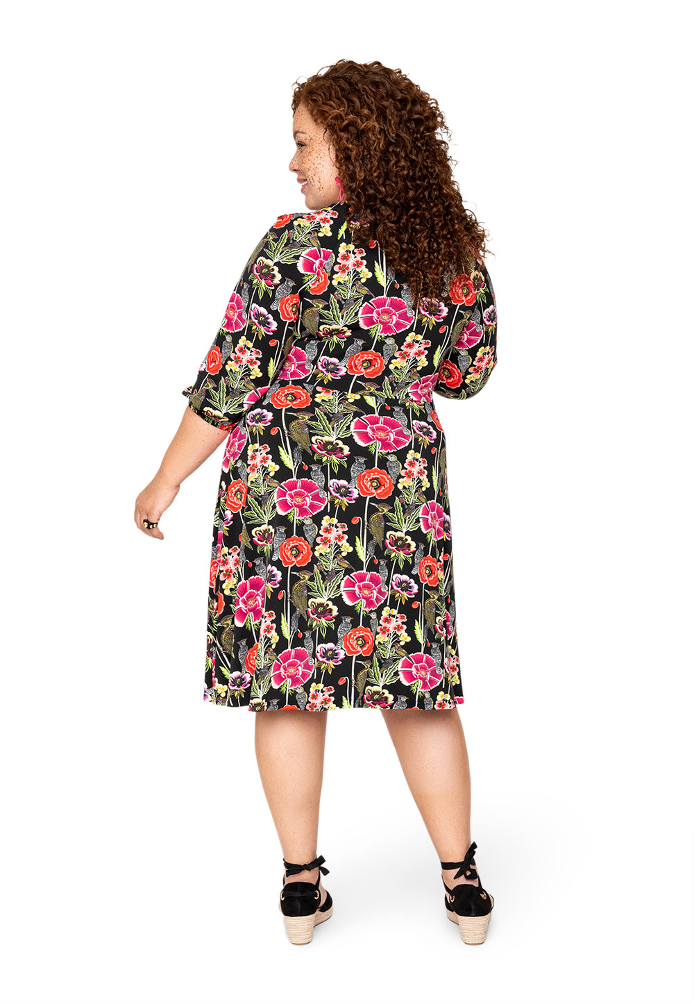 Leota Curve Sweetheart Becca Dress Garden Party Black Multi