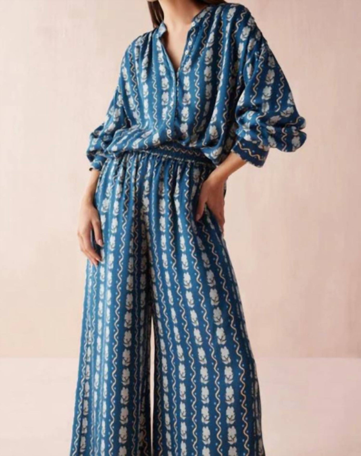 Omika - Paige Pant