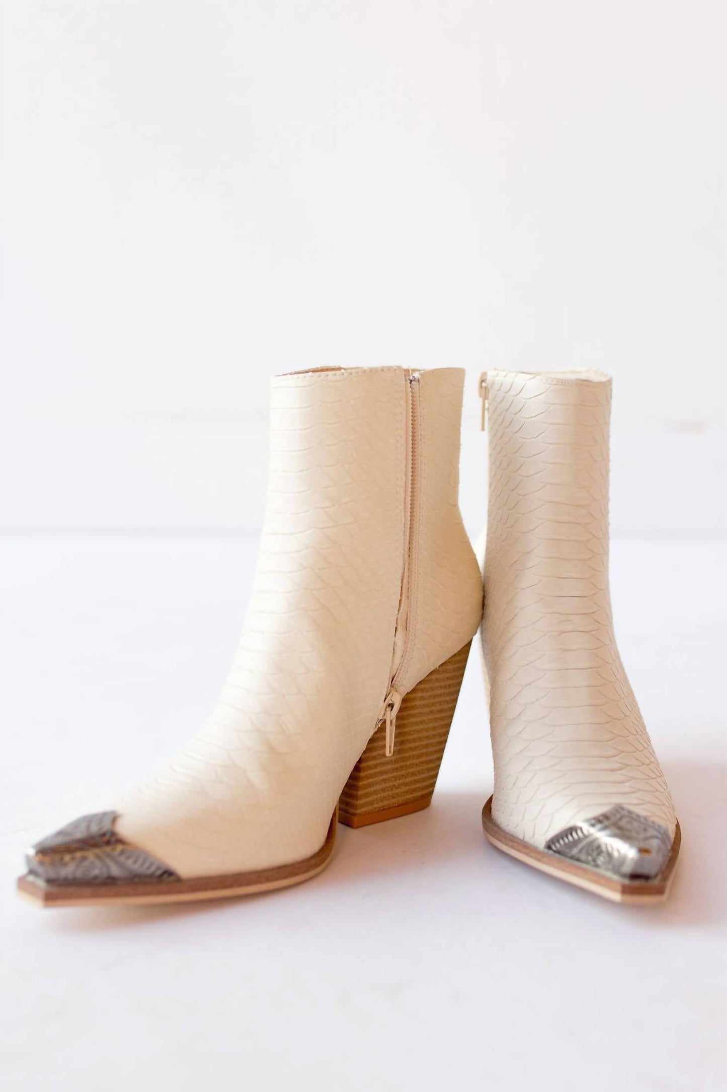 Oasis Society - Women's Zion Western Boots