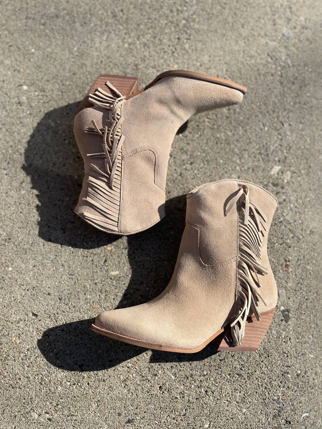 steve-madden-womens-suede-wolfer-f-fringe-western-bootie