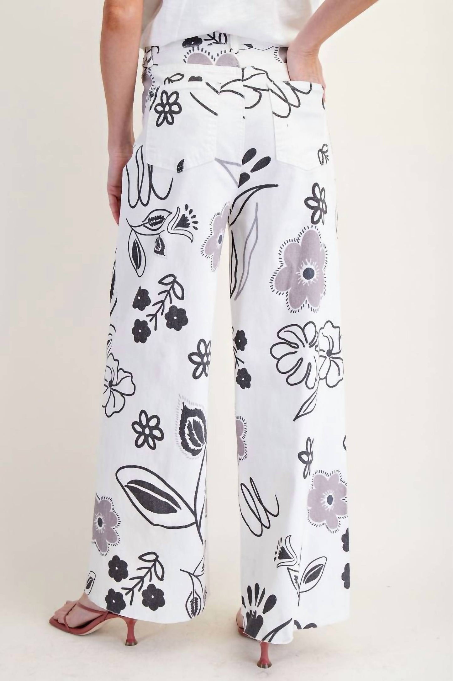 Easel - Wide Leg Print Jeans