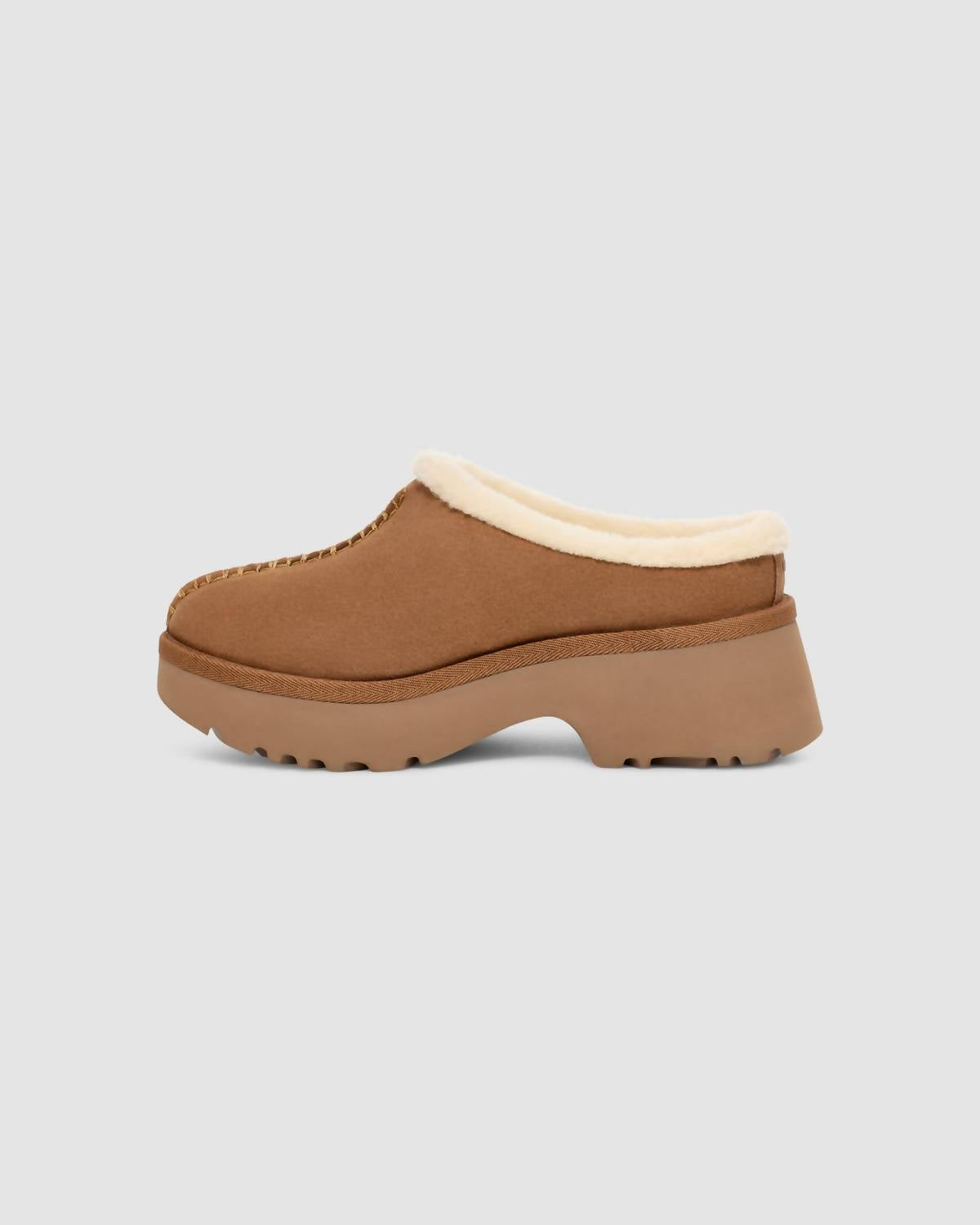 Ugg - महिलाओं के लिए न्यू हाइट कोज़ी क्लॉग