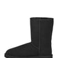 Ugg - महिलाओं के क्लासिक शॉर्ट II बूट
