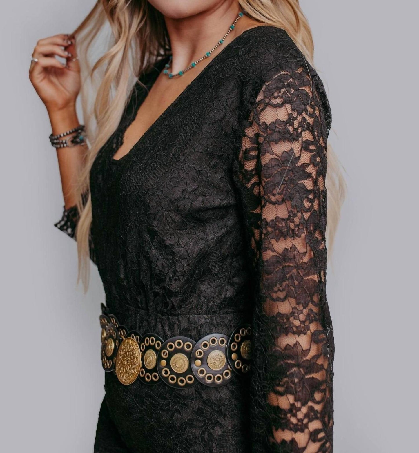 Merigold Kiss - Onyx Lace Romper