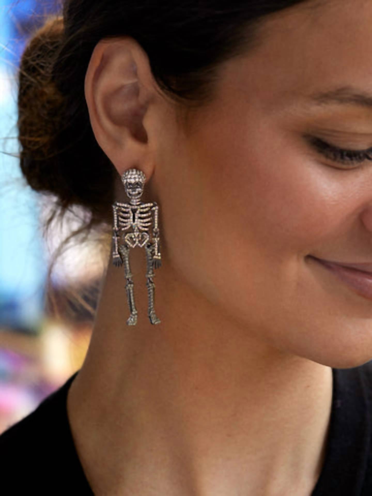 Baublebar - महिलाओं के बोन ए फ़ाइड हॉटी इयररिंग्स