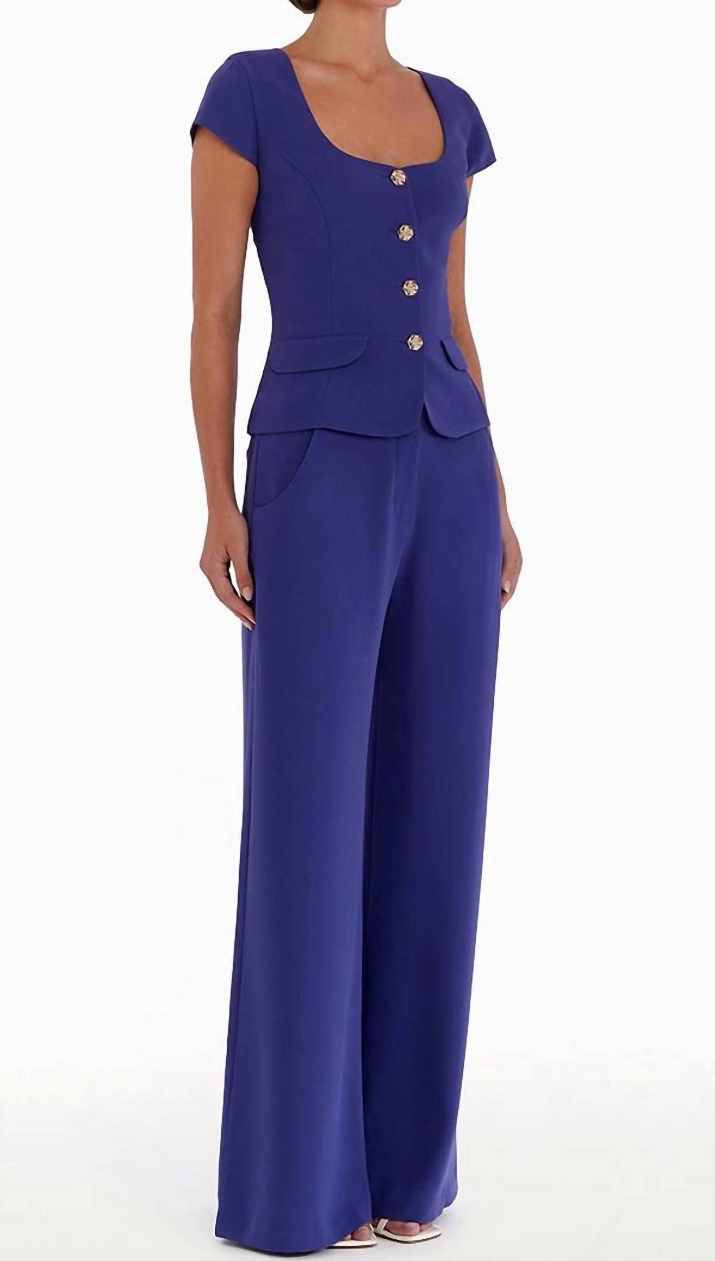 अमांडा अप्रिचार्ड - शॉर्ट स्लीव्ड क्या टॉप