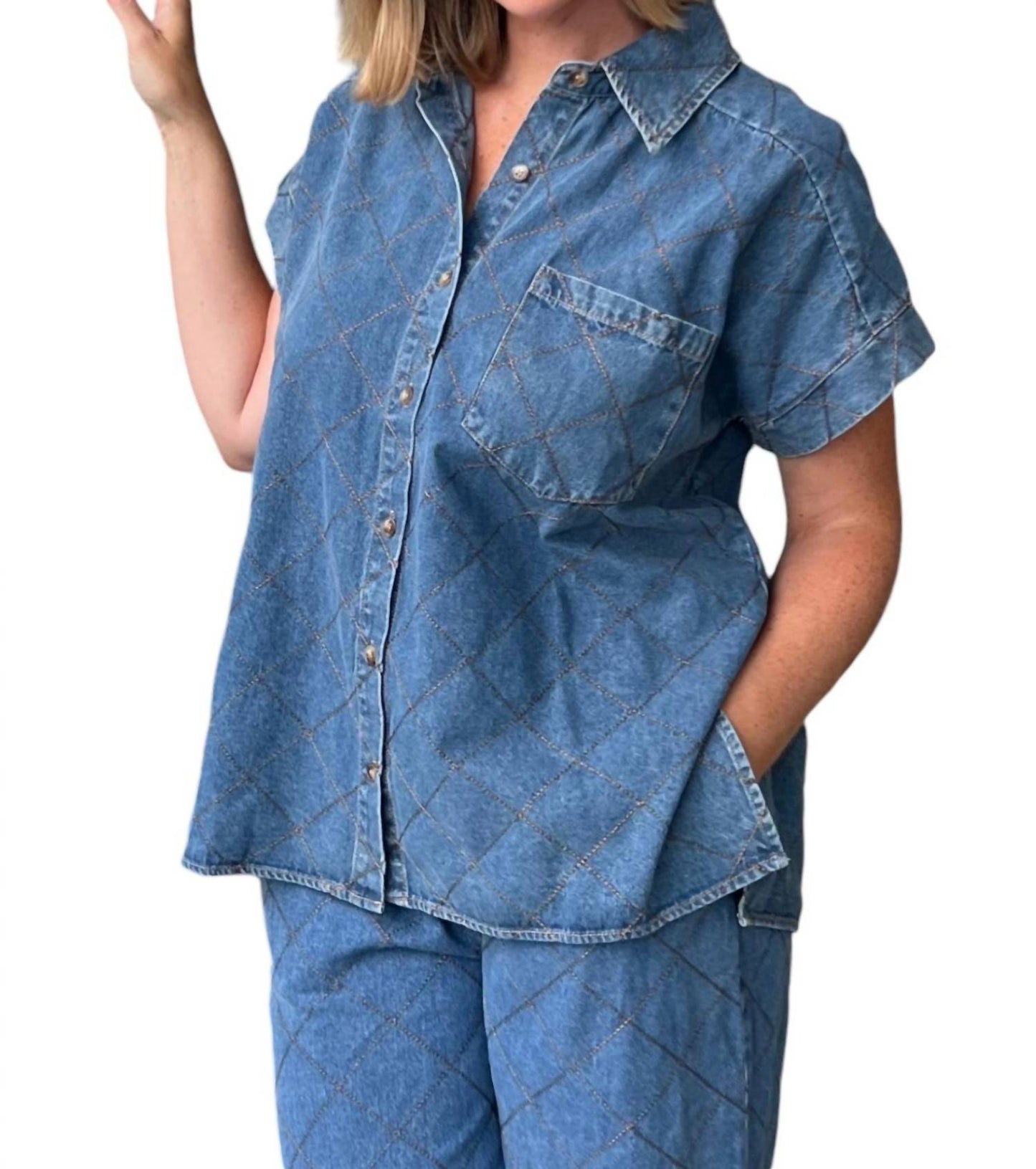Entro - Elevated Quilted Button Down Top