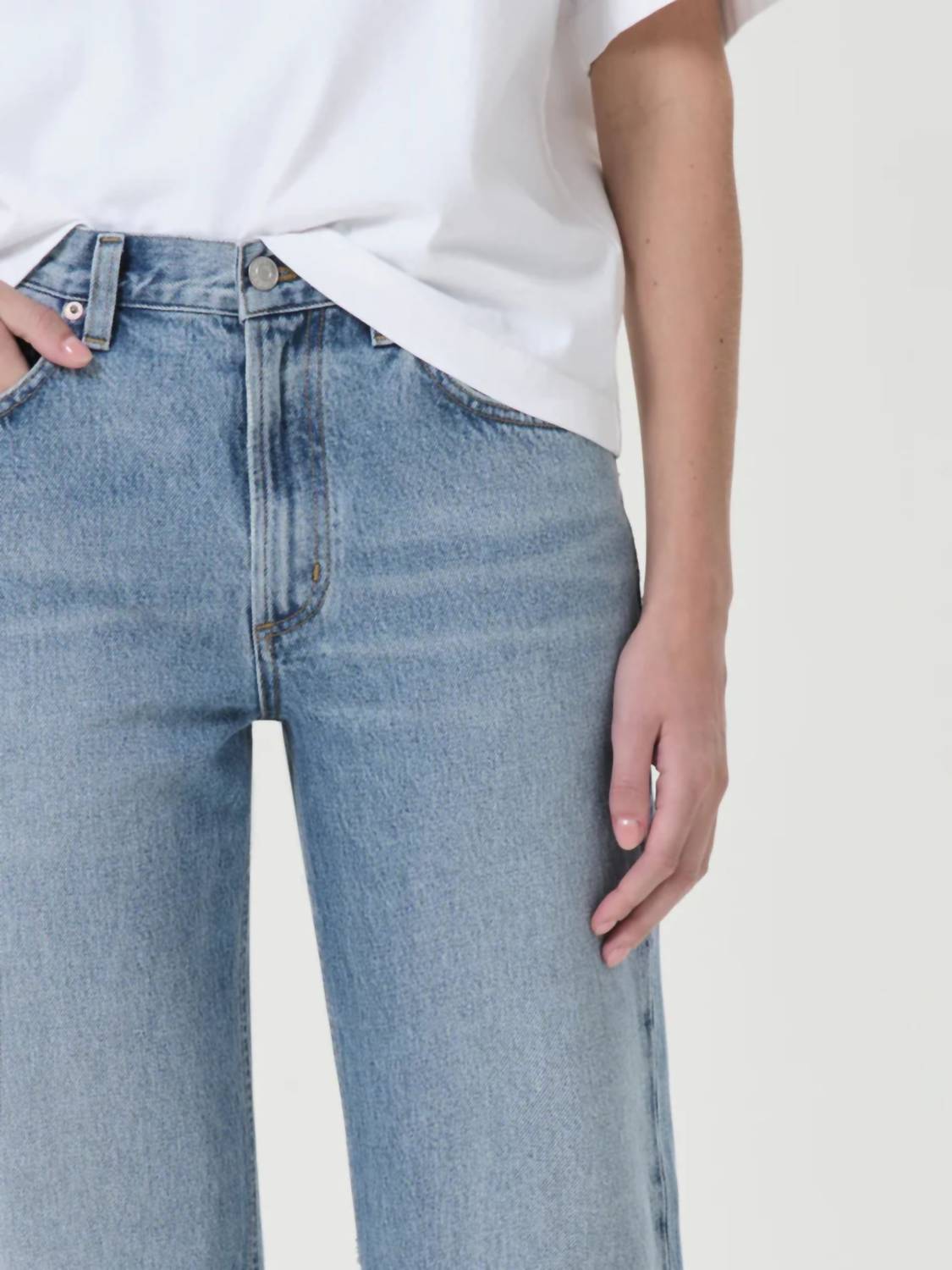 agolde-valen-mid-rise-jeans