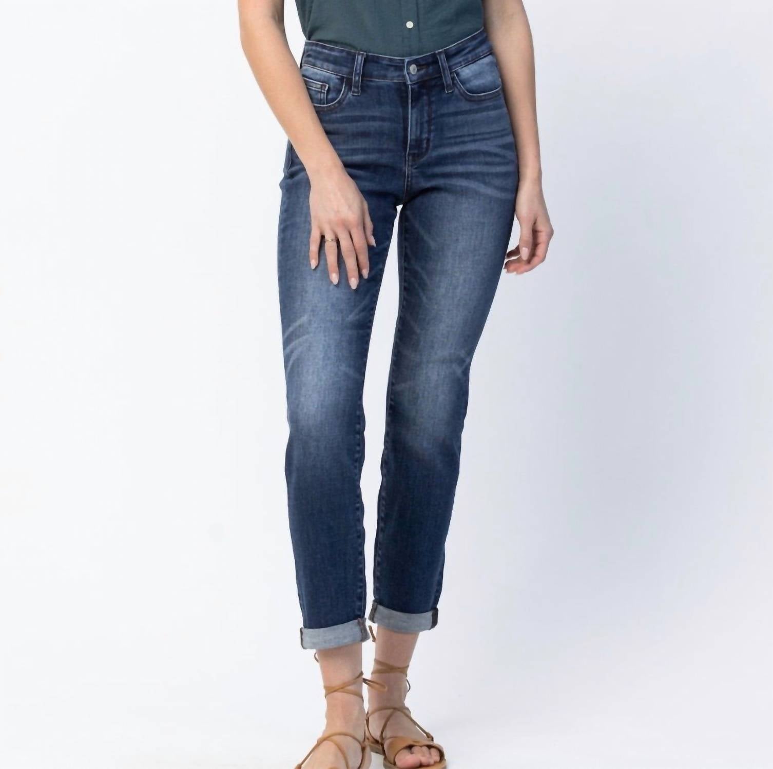 judy-blue-basic-cuffed-slim-fit-boyfriend-jeans