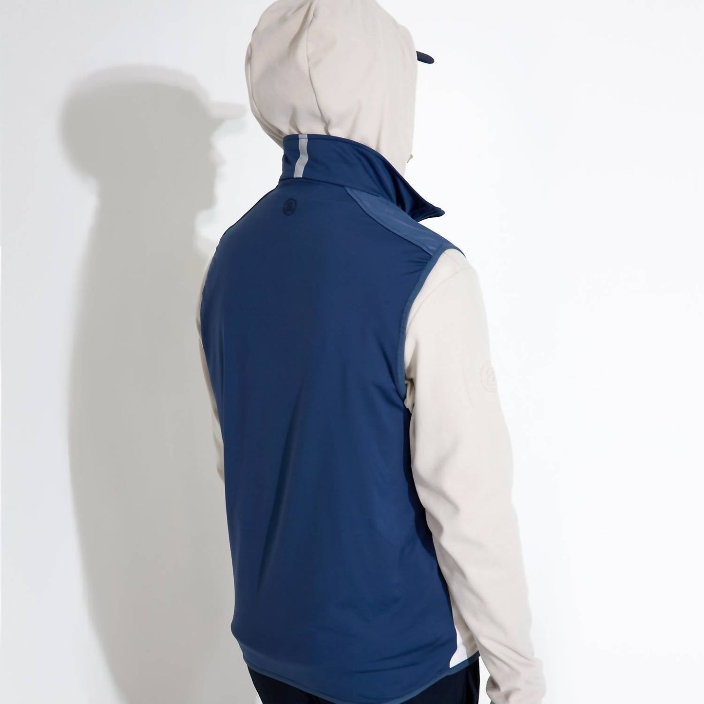 Abacus Sportswear Us - Kingsbarn Hybrid Vest