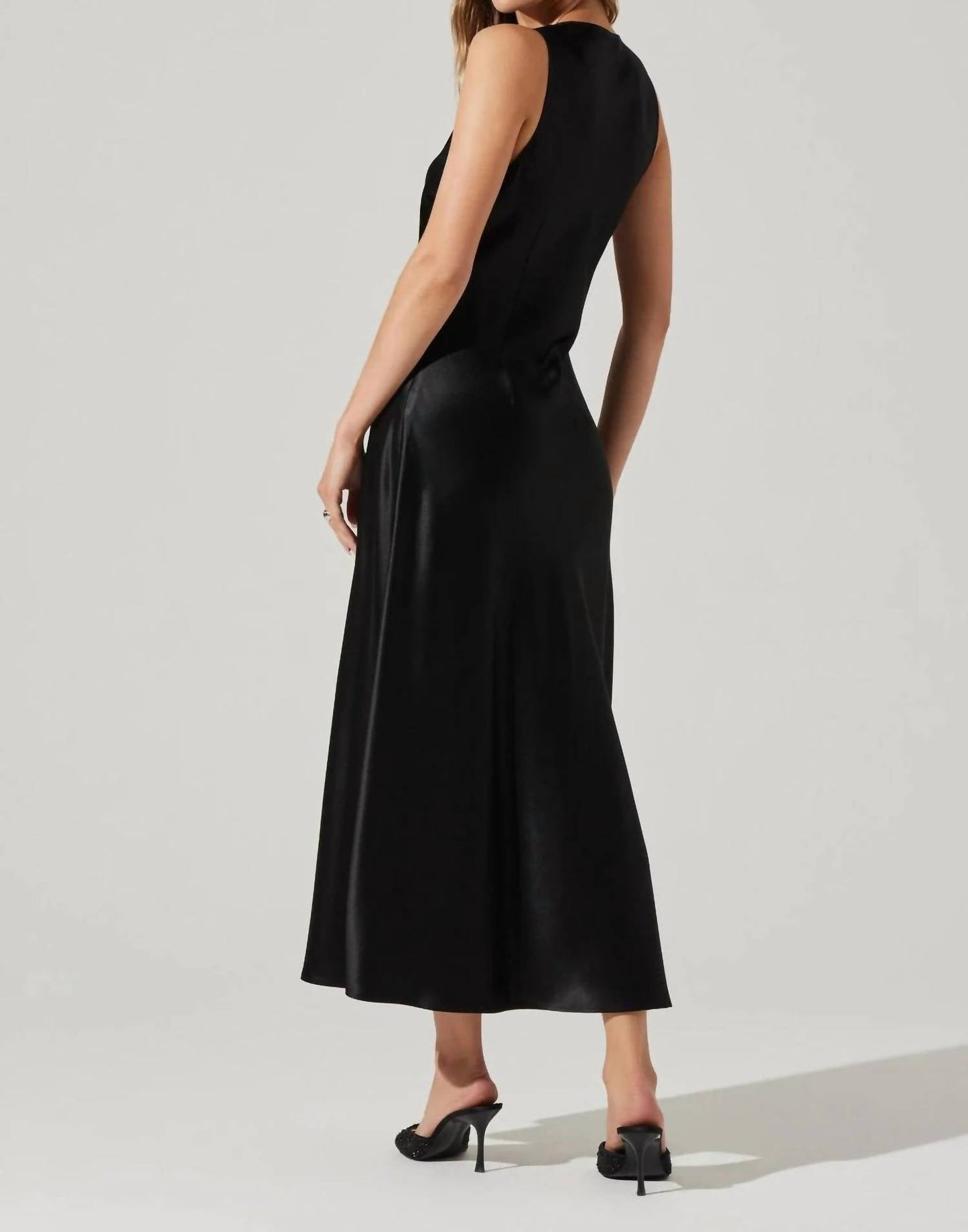 Astr - Ellora Satin Midi Dress