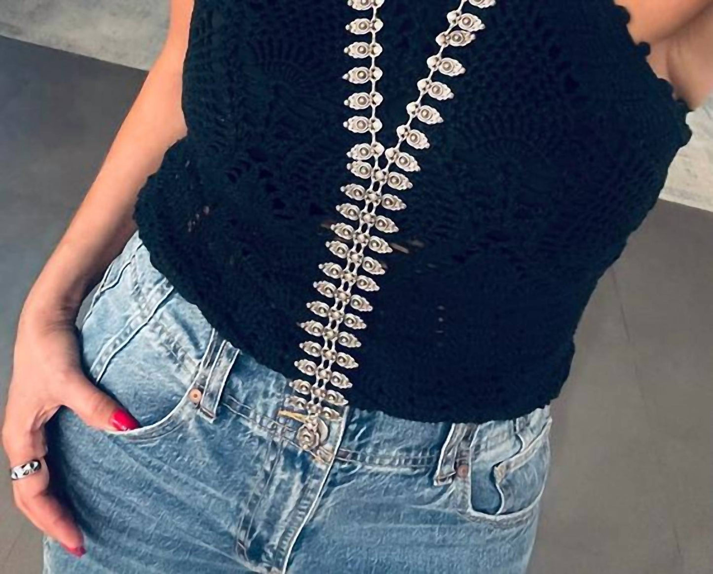 Avenue Chic - Women's Statement Arrow Gypsi Necklace