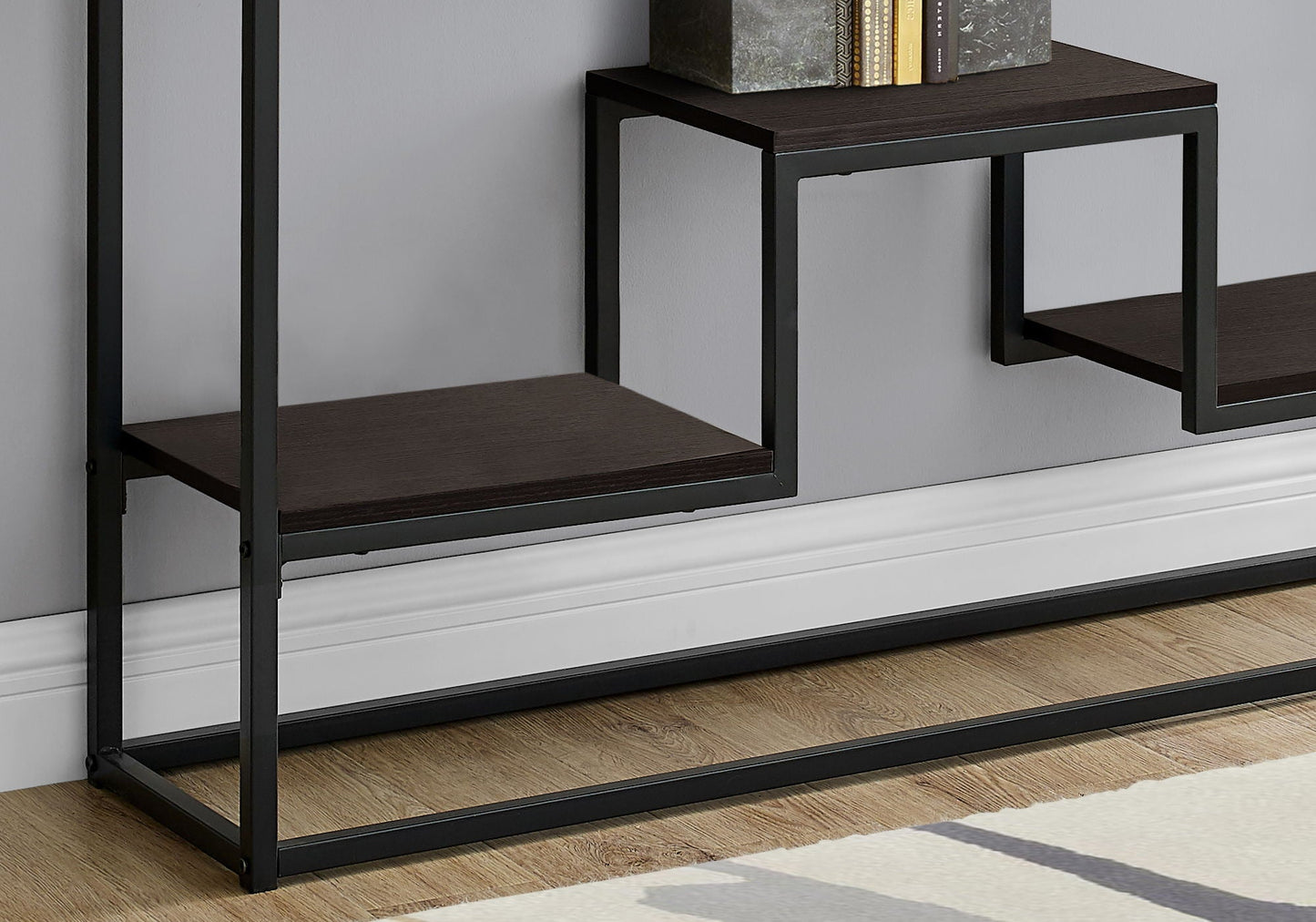 एंट्रीवे के लिए एक्सेंट कंसोल टेबल, मल्टी-टियर डिज़ाइन