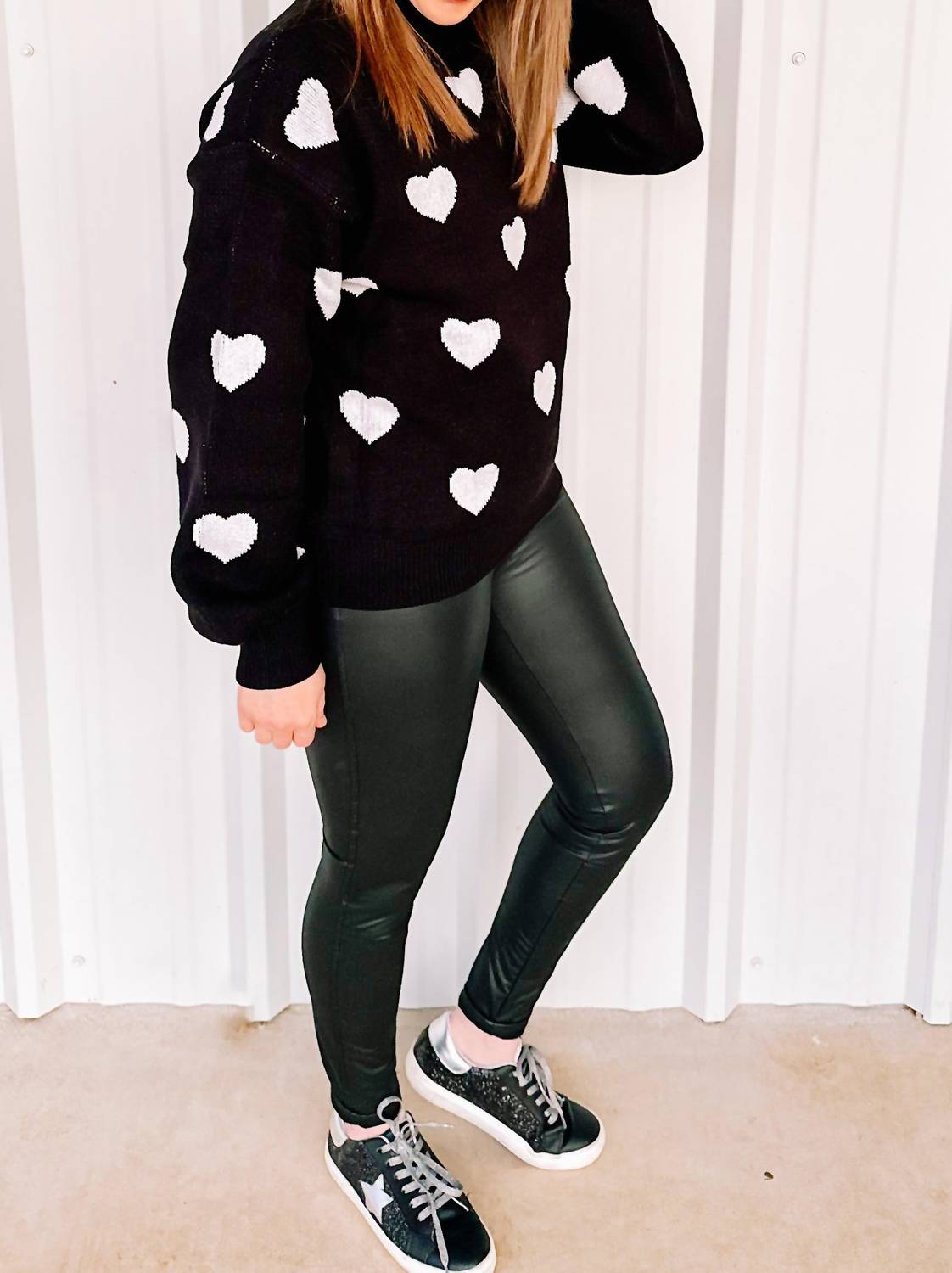 Aapparella - Valentine’s Sweater