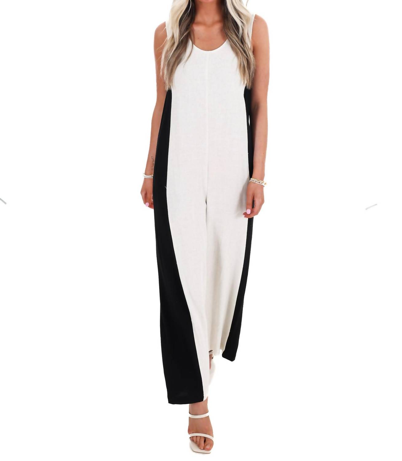 Illa Illa - Here's the Thing Linen Jumpsuit