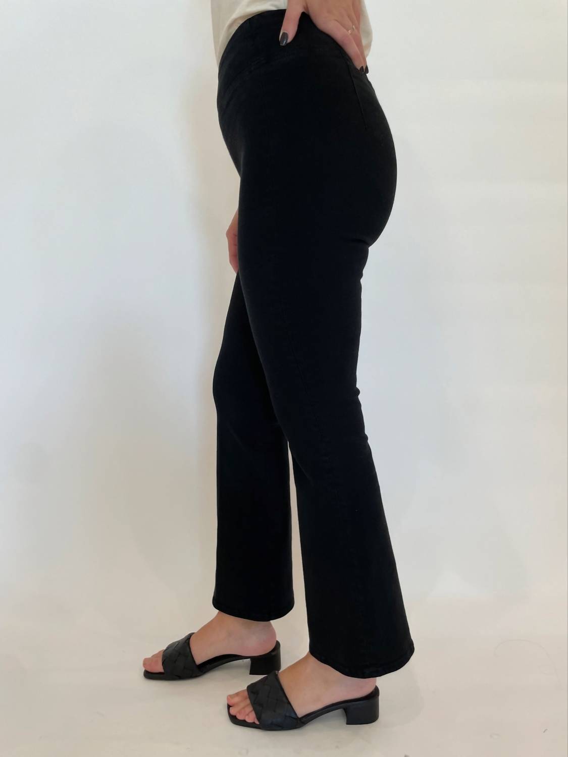 Frame - Jetset Crop Mini Boot Jeans