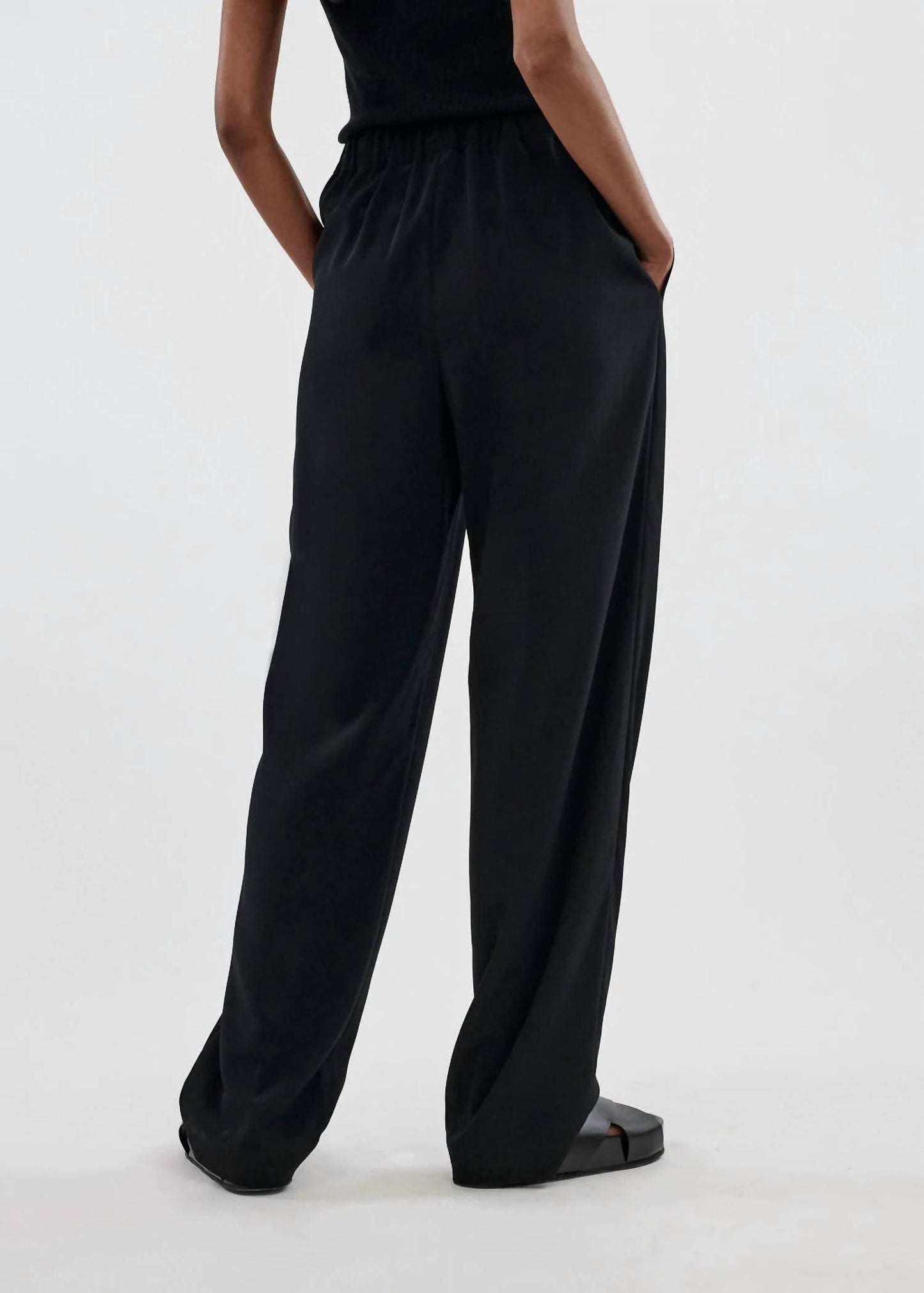 Co Collections - Stretch Crepe Elastic Waist Trouser