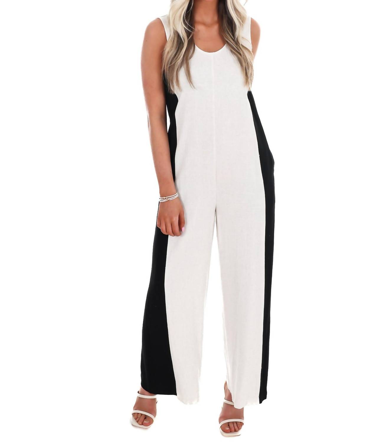 Illa Illa - Here's the Thing Linen Jumpsuit