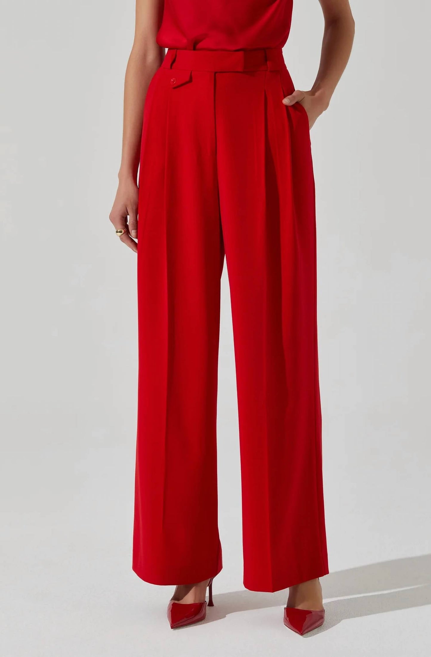Astr - Bryony Linen Blend Pleated Pants