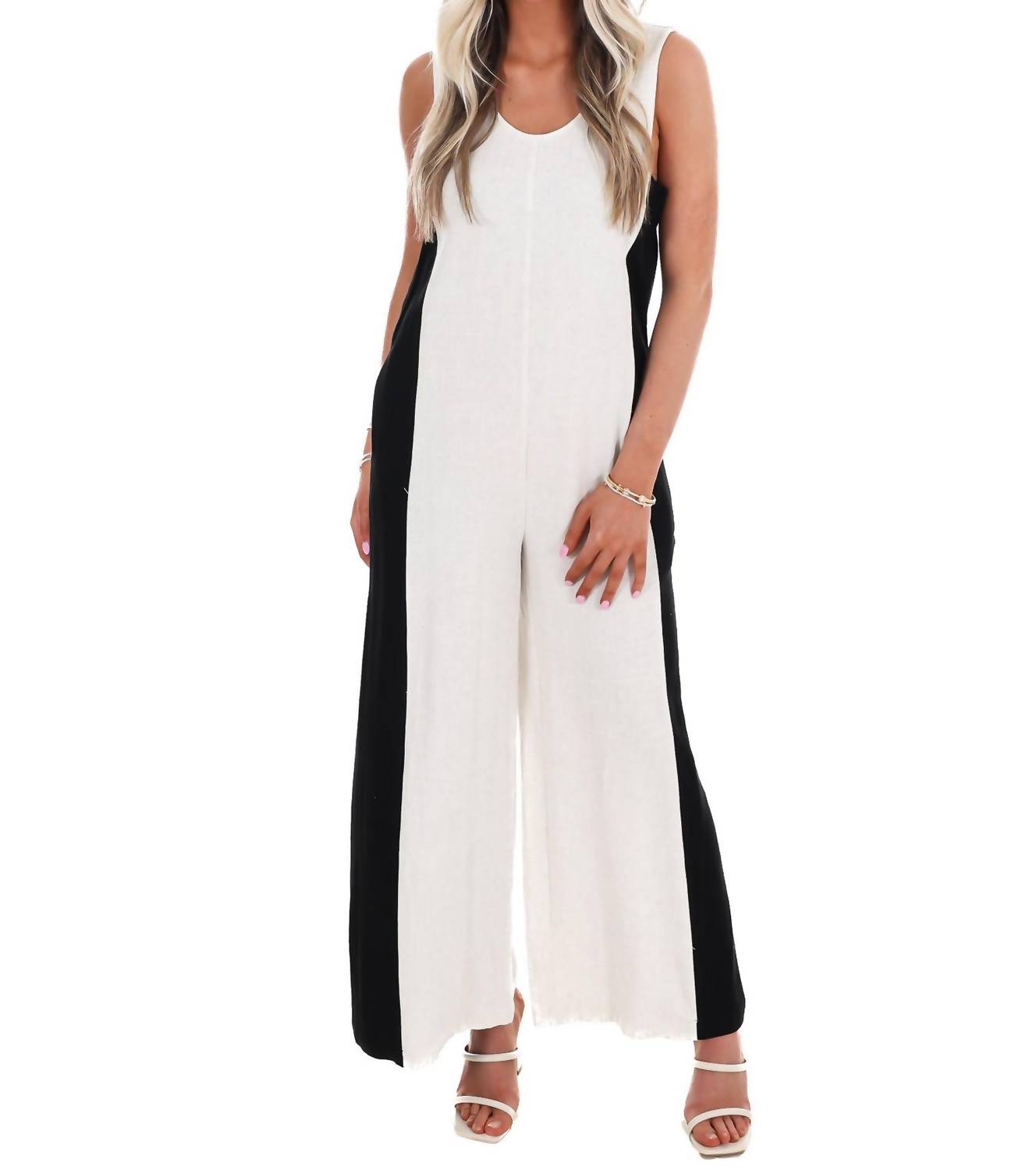 Illa Illa - Here's the Thing Linen Jumpsuit