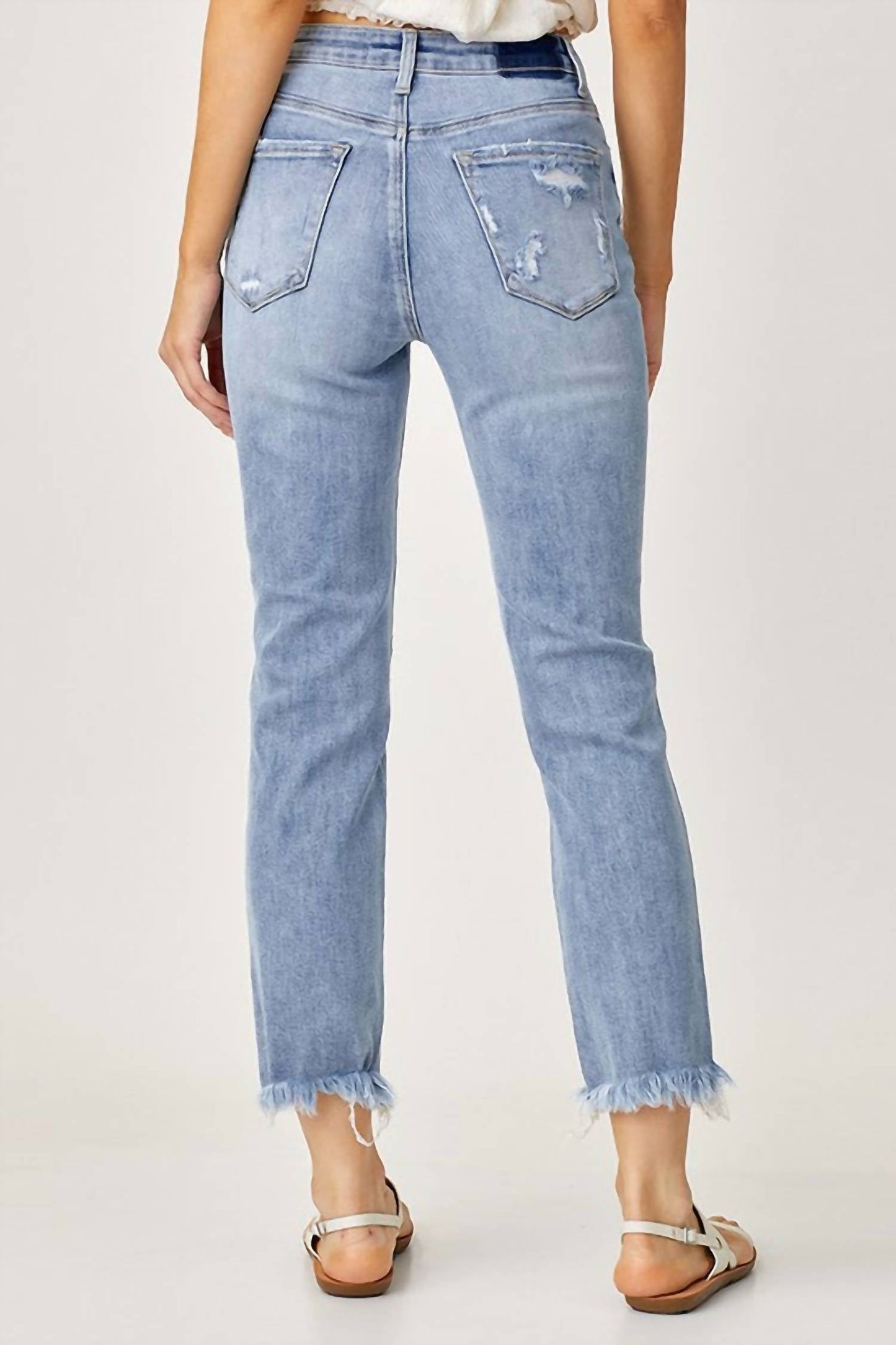 Risen - High Waist Straight Jeans