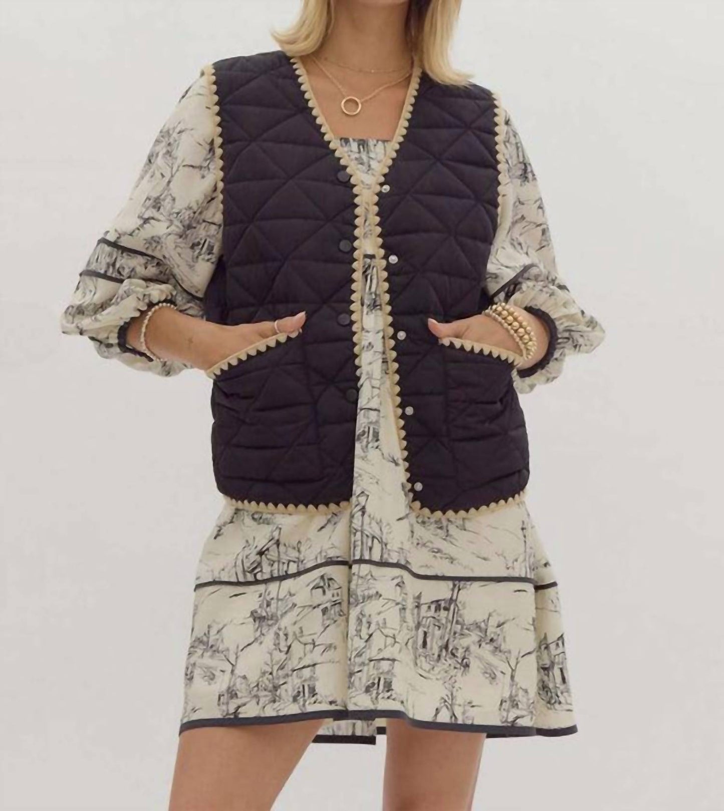 Entro - Jaylyn Button Up V-neck Vest