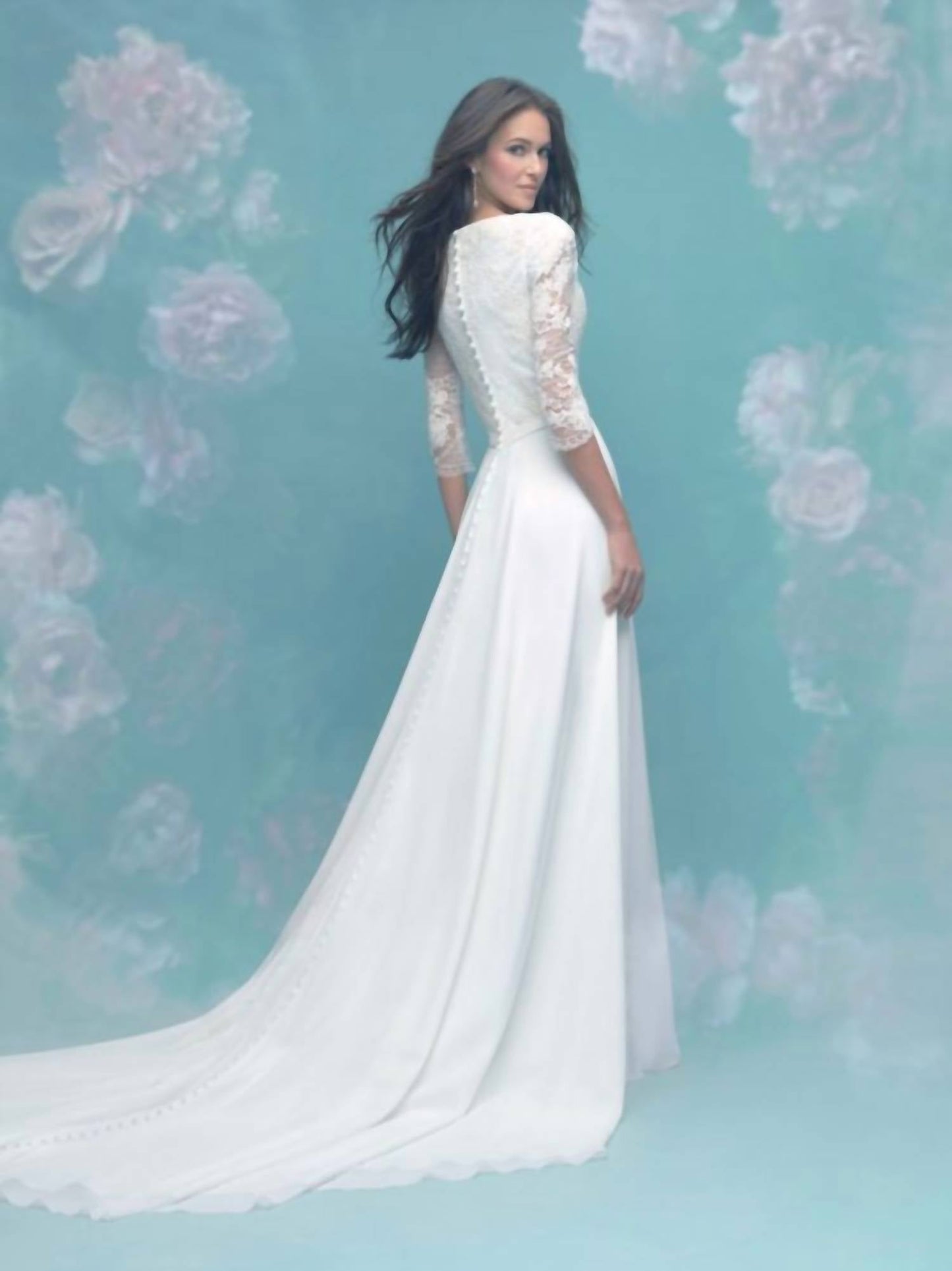 Allure Bridals - मिशा ए-लाइन ड्रेस