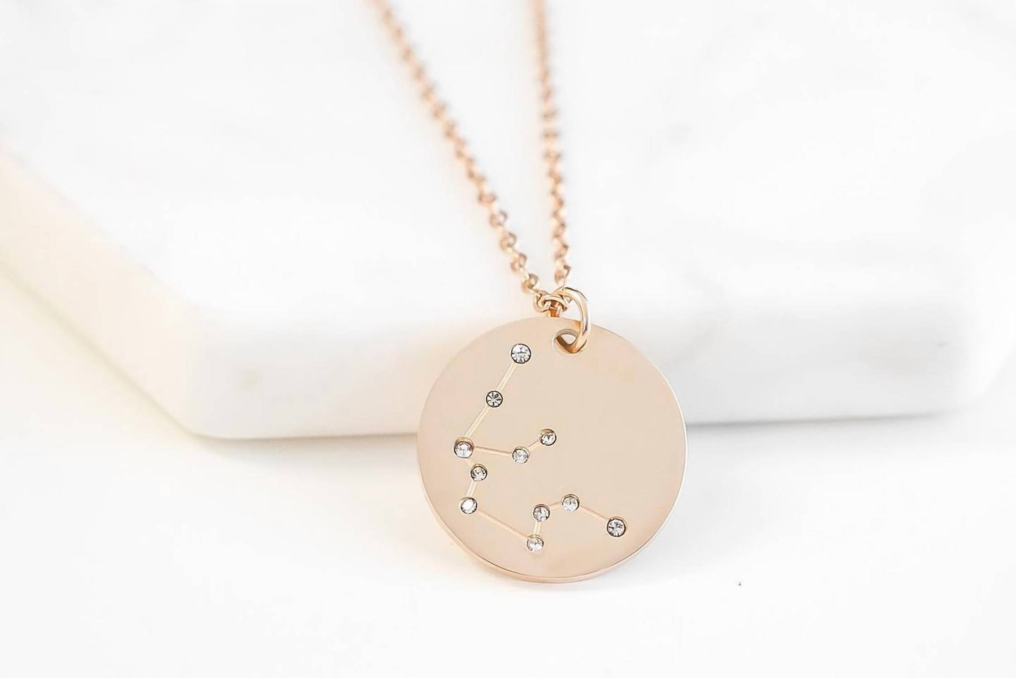 Kinsley Armelle - Women's Aquarius Necklace