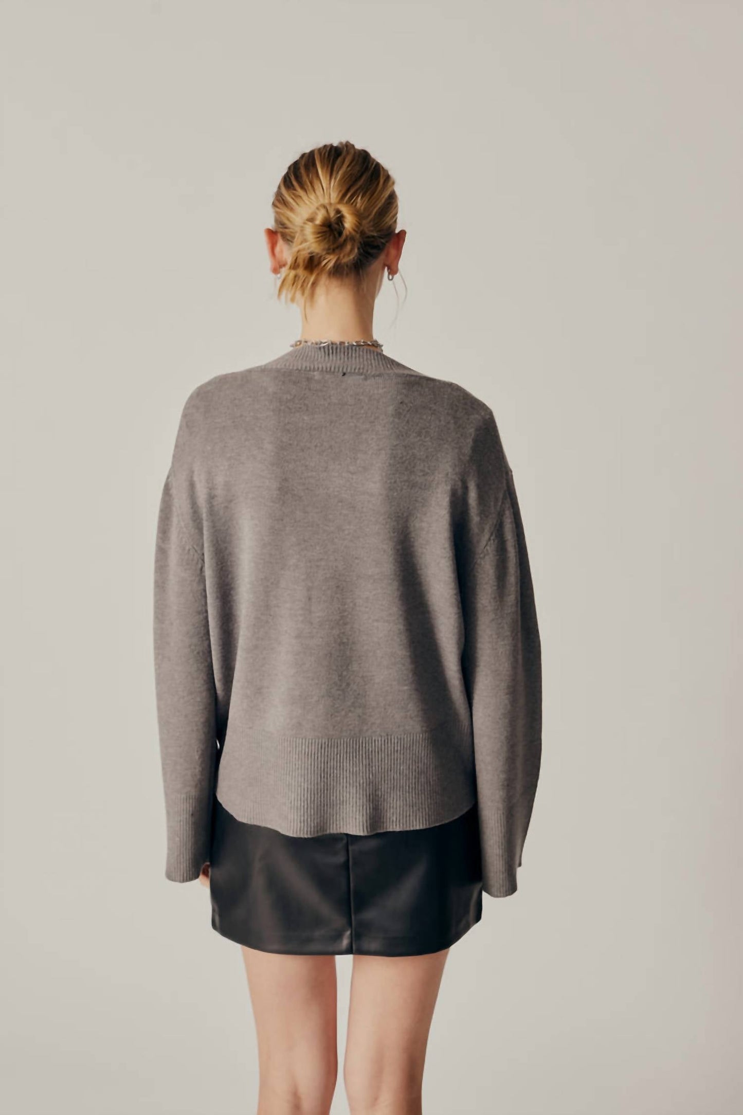 Deluc - V-neck Sweater