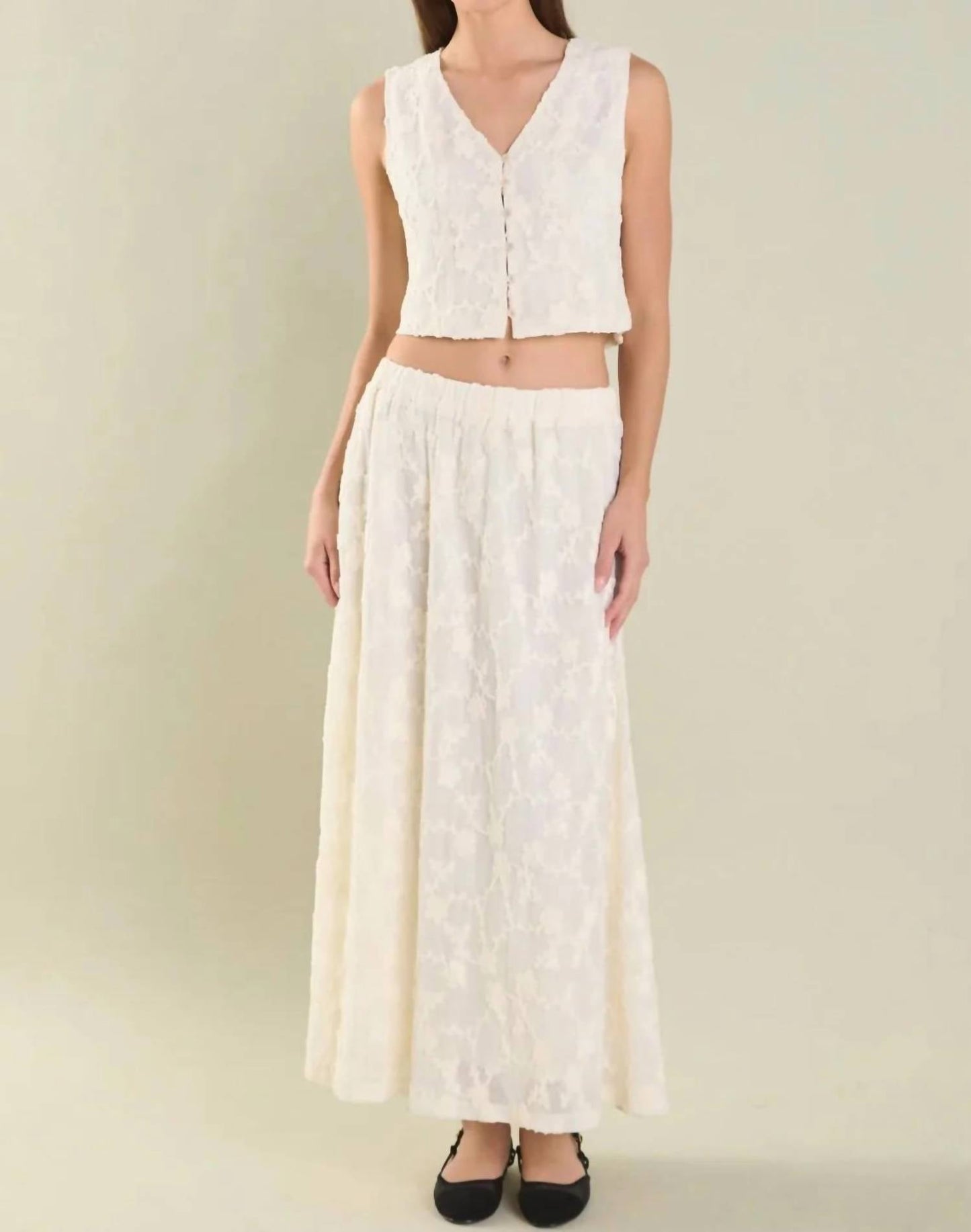 2.7 August Apparel - Floral Lace Maxi Skirt
