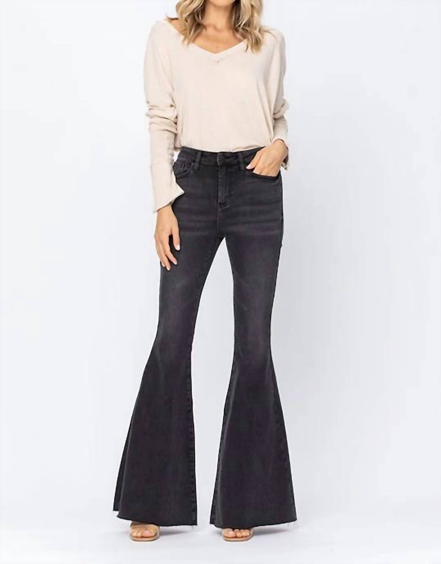 Judy Blue - High-rise Super Flare Jeans