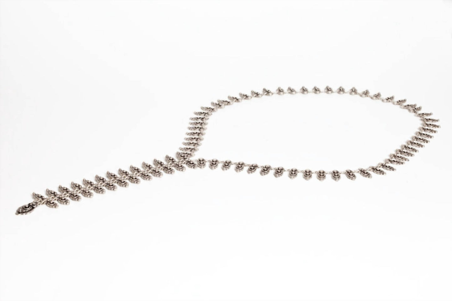 Avenue Chic - Women's Statement Arrow Gypsi Necklace