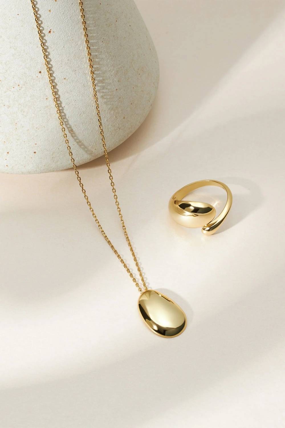 Eklexic - Women's Harmony Pebble Pendant Necklace