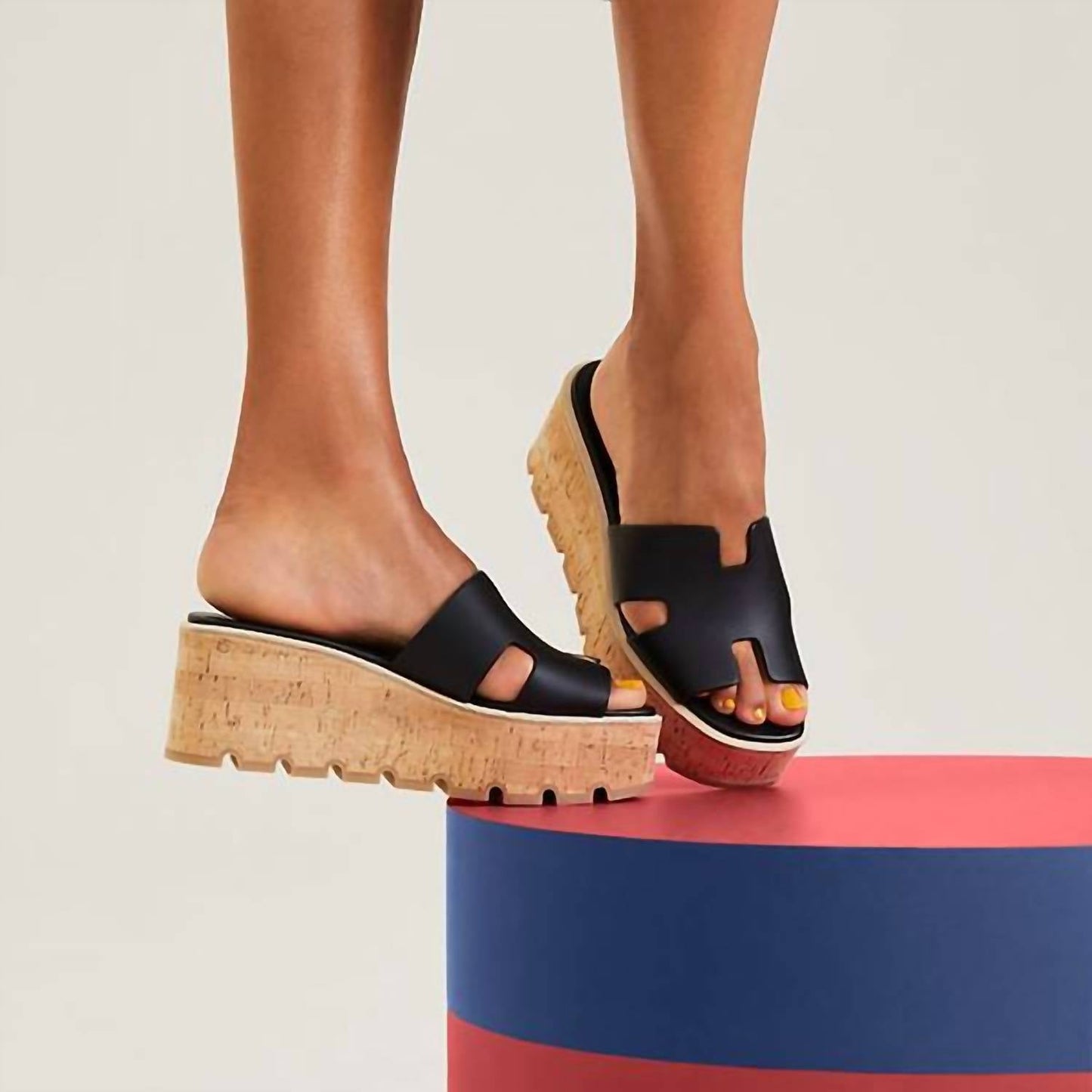 Hermès - Pre-loved Women Eze 30 Sandals
