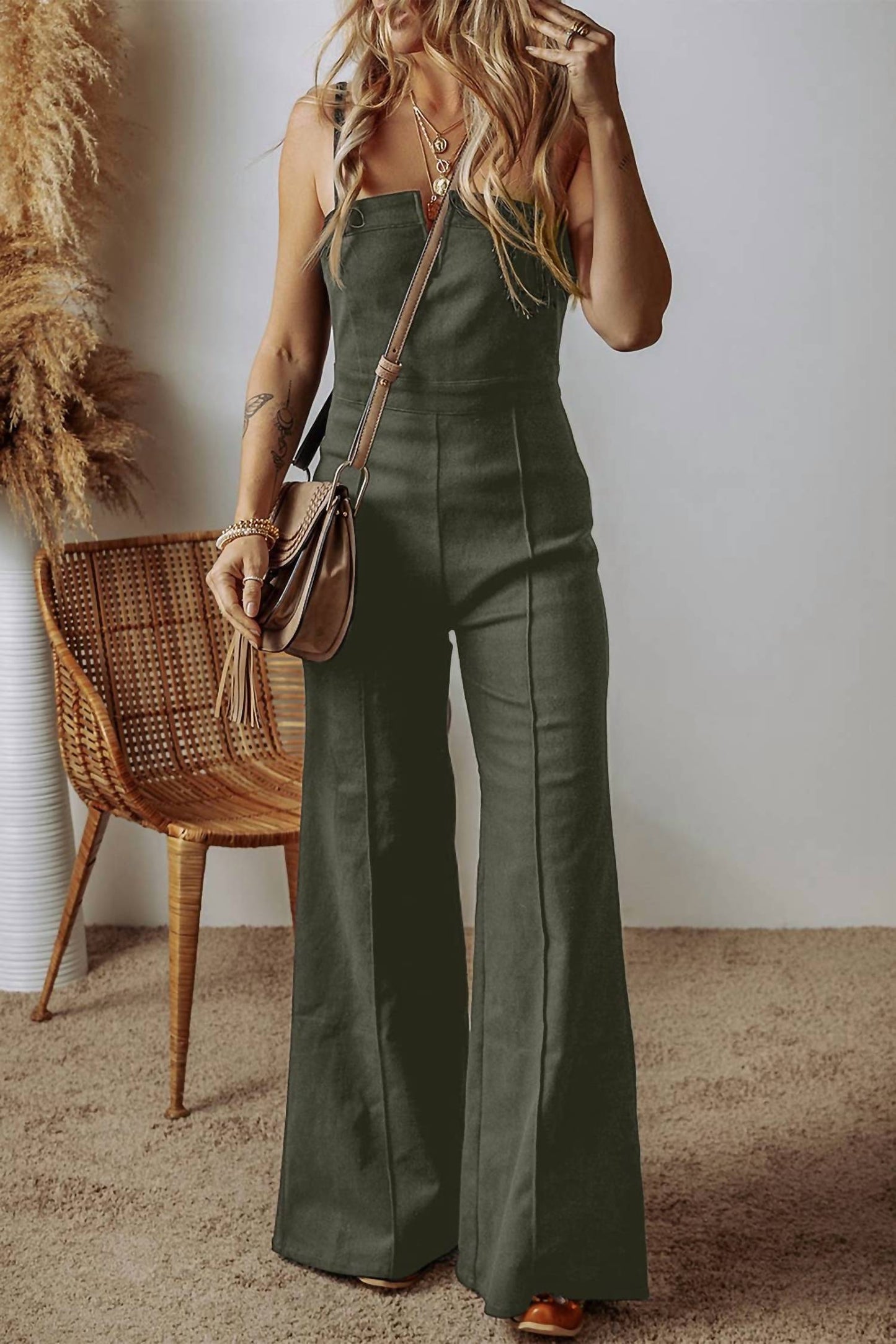 1 The Woman - Seamed Zipper Spaghetti Strap Flared Jumpsuit