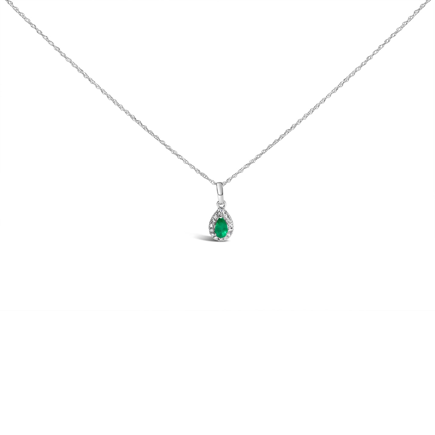 10K व्हाइट गोल्ड 5x3mm ग्रीन एमराल्ड और डायमंड एक्सेंट हैलो पीयर शेप 18" पेंडेंट नेकलेस (I-J कलर, I1-I2 क्लैरिटी)
