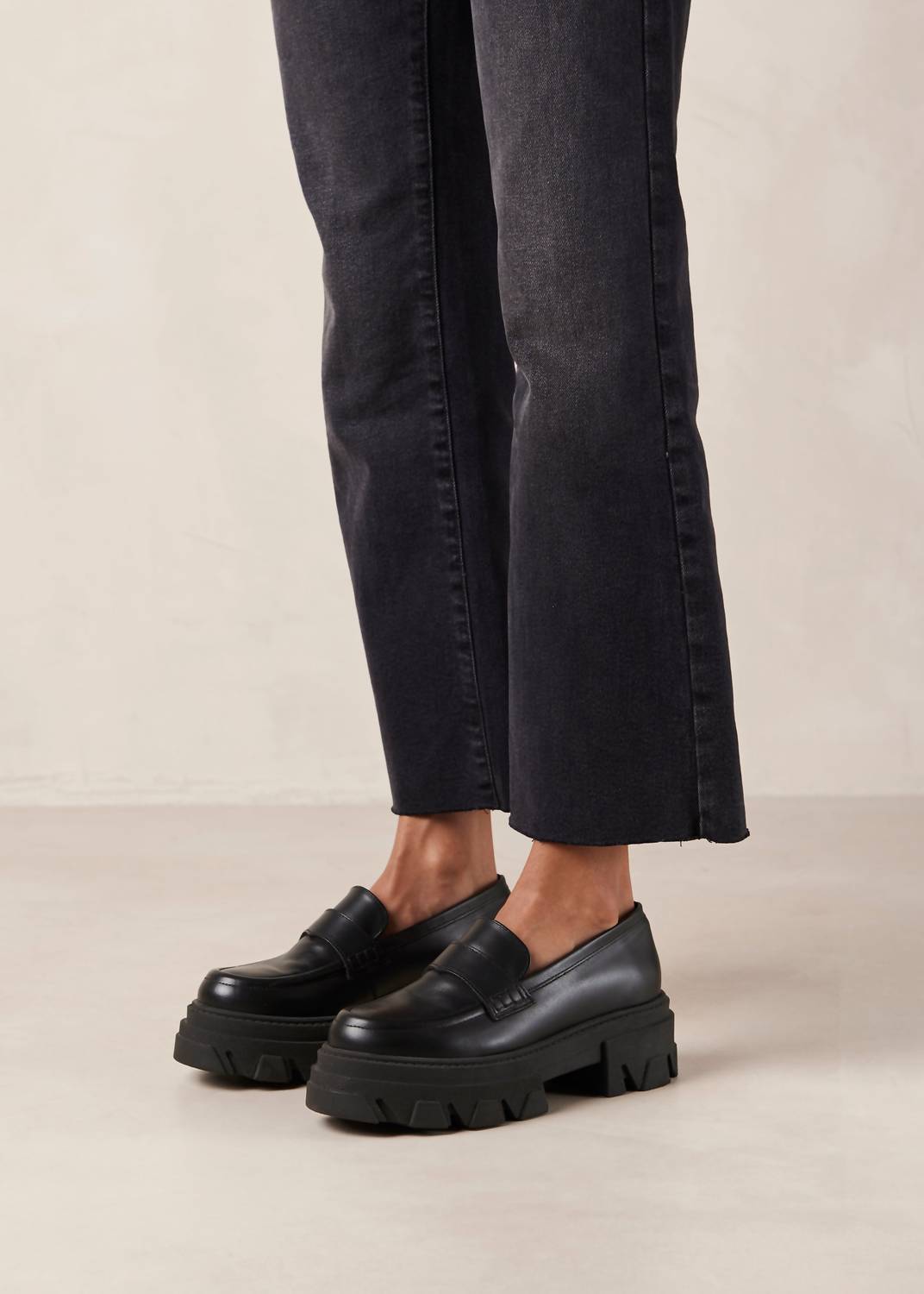 Alohas - TRAILBLAZER LOAFER