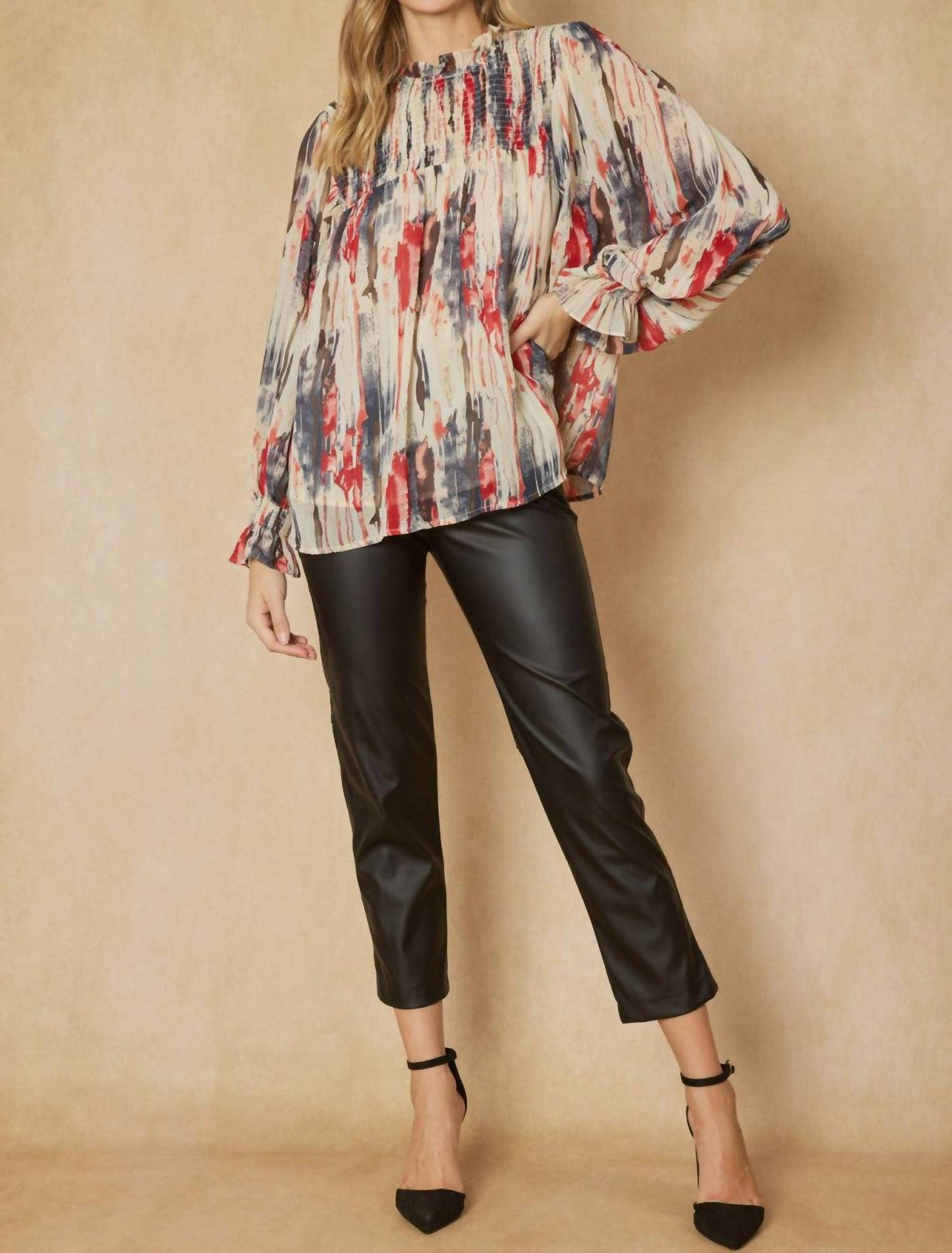 Entro - Abstract Bubble Sleeve Blouse