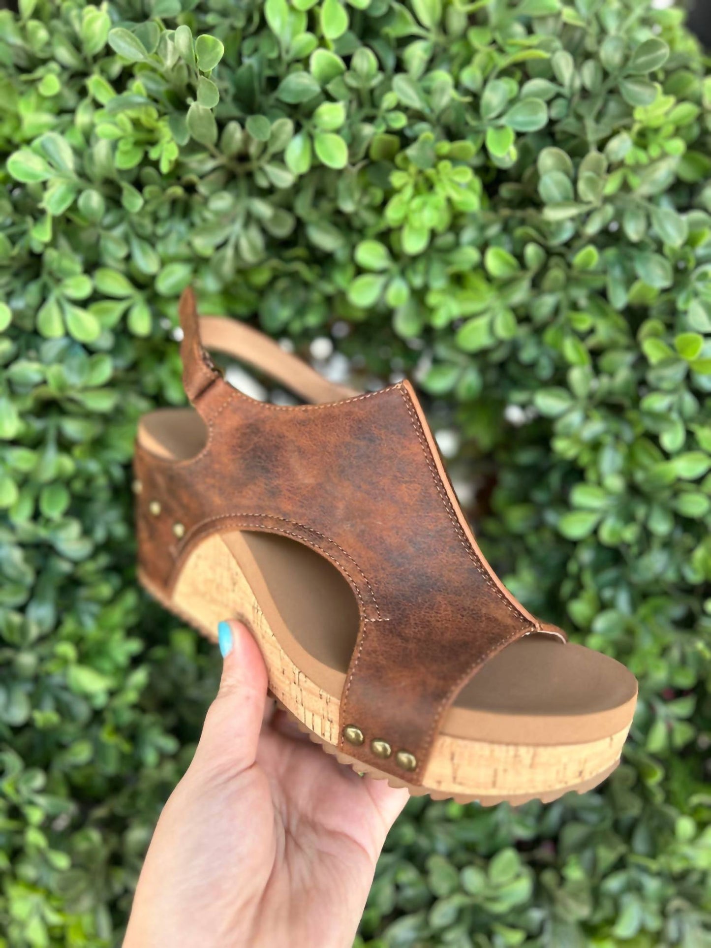 Corkys Footwear - महिलाओं के कार्ले वेज सैंडल