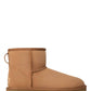 Ugg - महिलाओं का क्लासिक मिनी II बूट