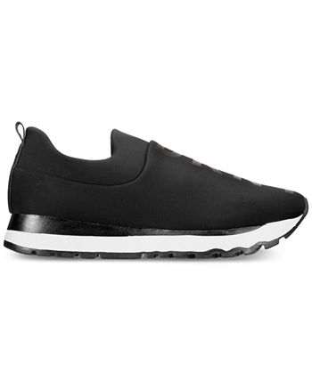 DKNY महिलाओं का जैडिन स्लिप ऑन स्नीकर काला, साइज़ 5.5