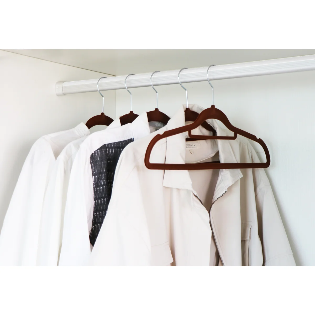 120 Pack of Premium Velvet Non-Slip Hangers with 360 Degree Rotatable Hook