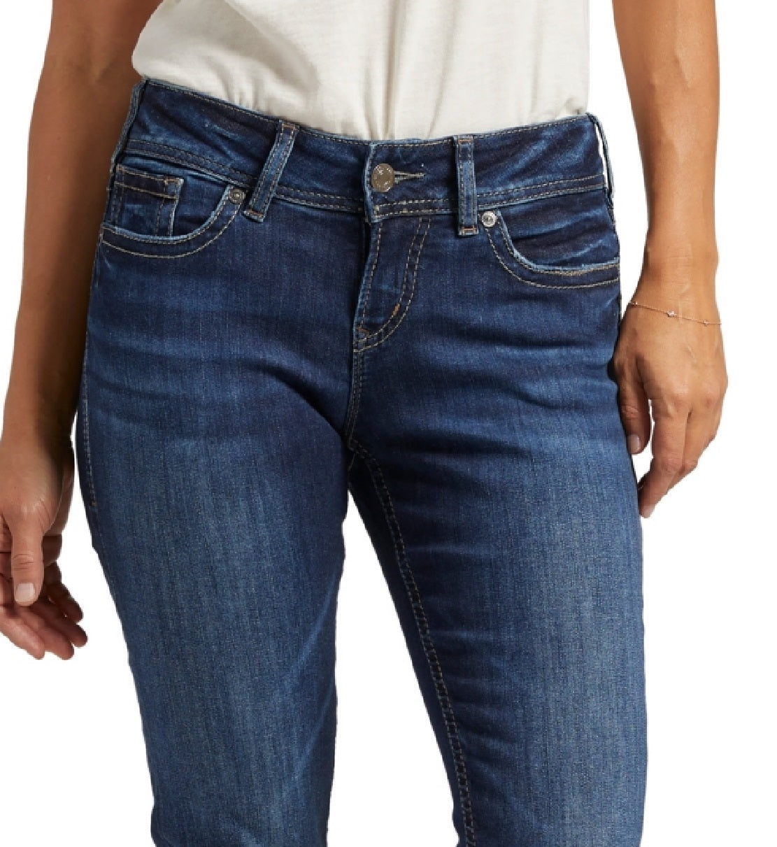 सिल्वर जीन्स कंपनी (Silver Jeans Co.) महिलाओं की सूकी डिस्ट्रेस्ड स्किनी फिट जीन्स नीला, साइज़ 33X31