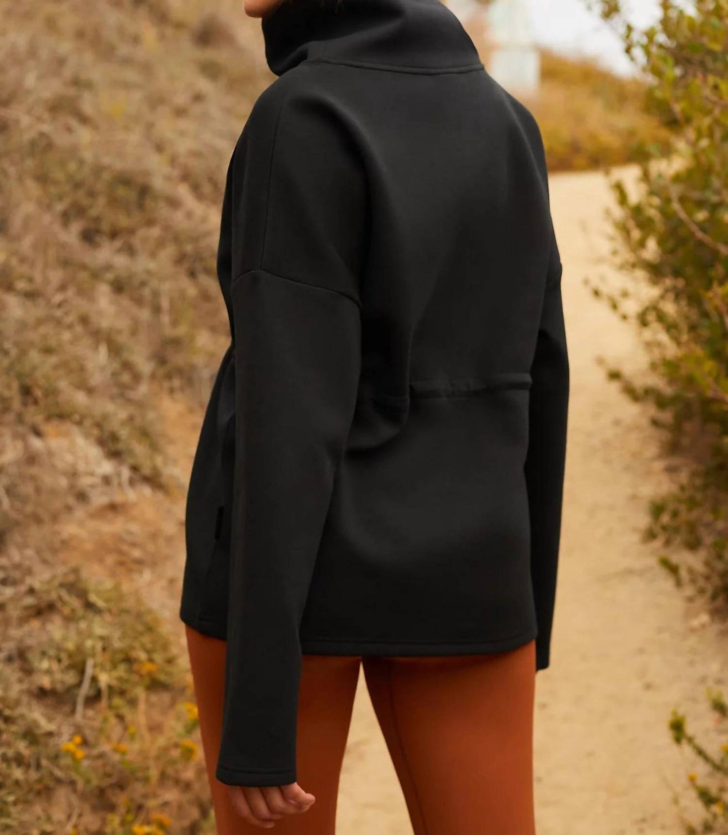 Varley - Barton Top, & Cresta Beanie, & Spencer Socks Giftbox Set