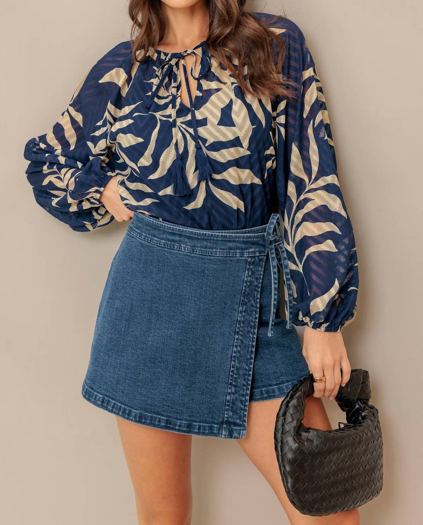 Flying Tomato - Midnight Walk Woven Top