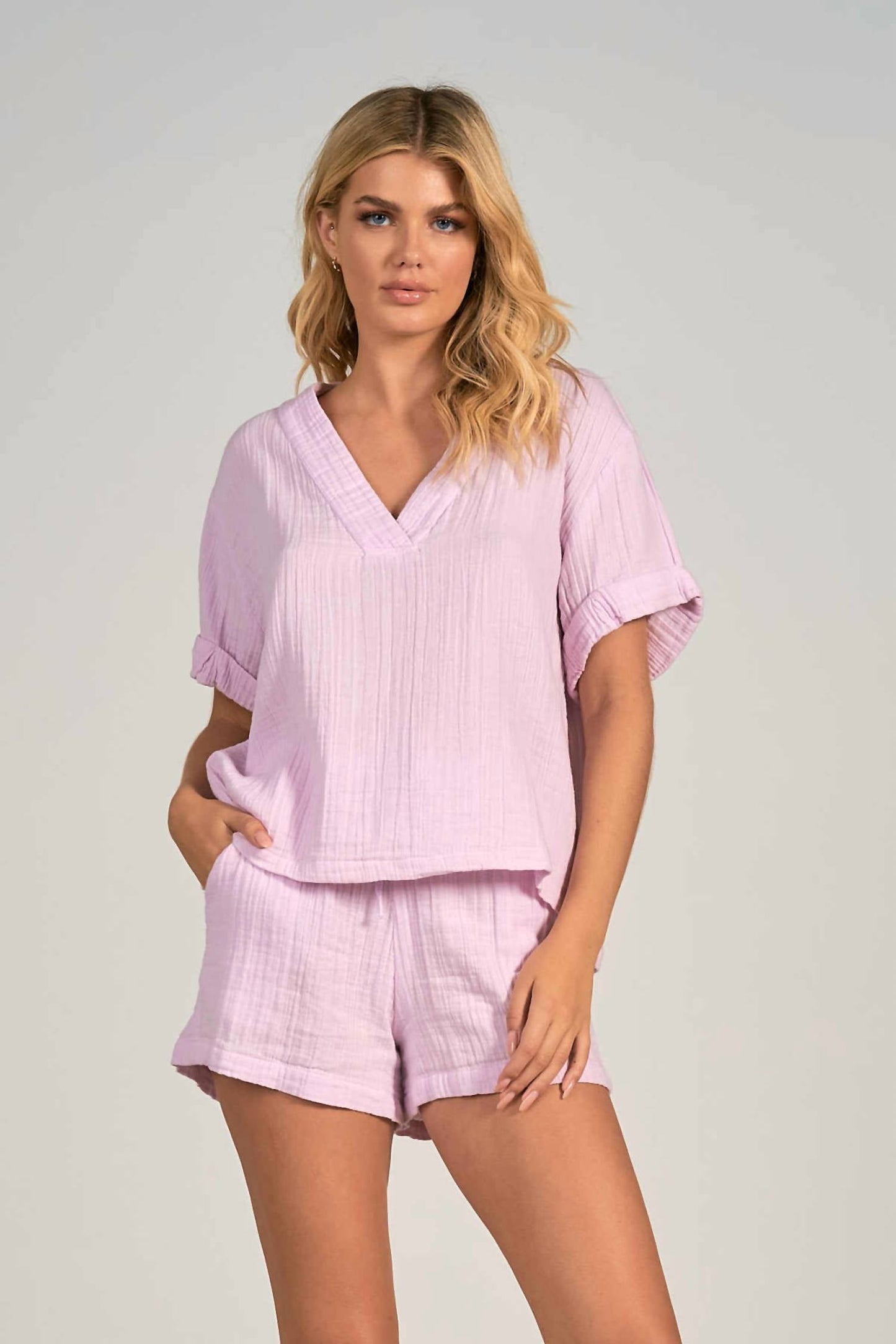 Elan - Short Sleeve Cotton Gauze V-neck Top