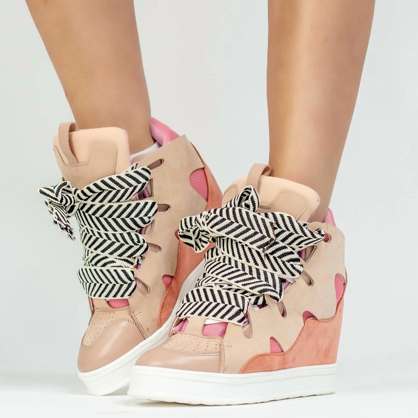 Cynthia Richard - Women's Courageous Wedge Sneakers